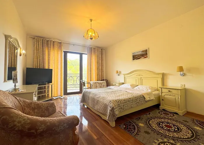 Port Palace 2 Апартаменты