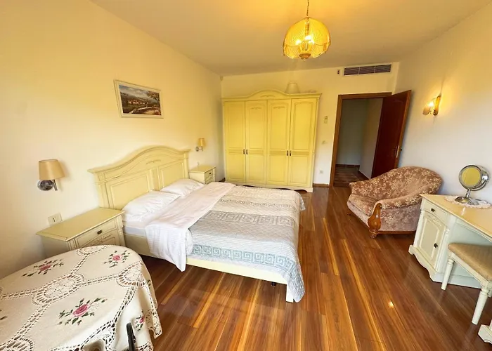 Апартаменты Port Palace 2