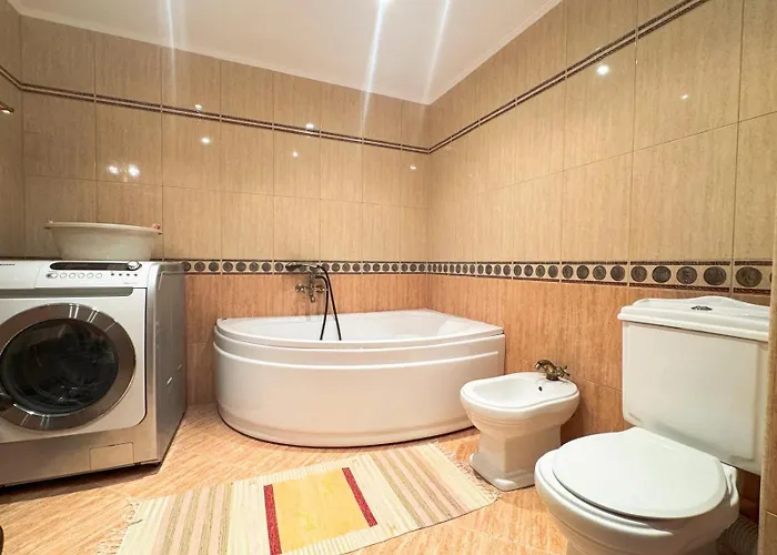 Lejlighed Port Palace 2 *